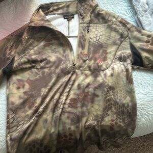 Used! Large Ariat's Kryptek™ 1/4 Zip